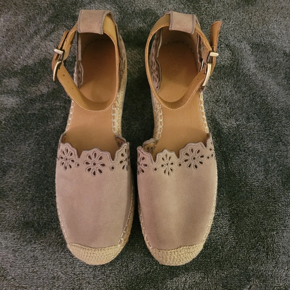 Tan Espadrille Sandals Size 10